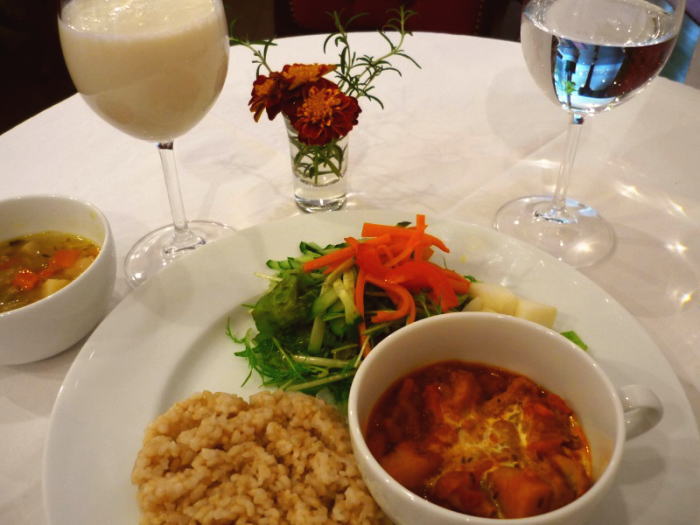 �̂̒����牷�܂�X�p�C�X���ʂ��������C���h�J���[�Z�b�g